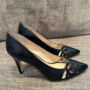 ADRIENNE VITTADINI Ladies Women's Size 7.5 Medium Black Patent Dress Sho…